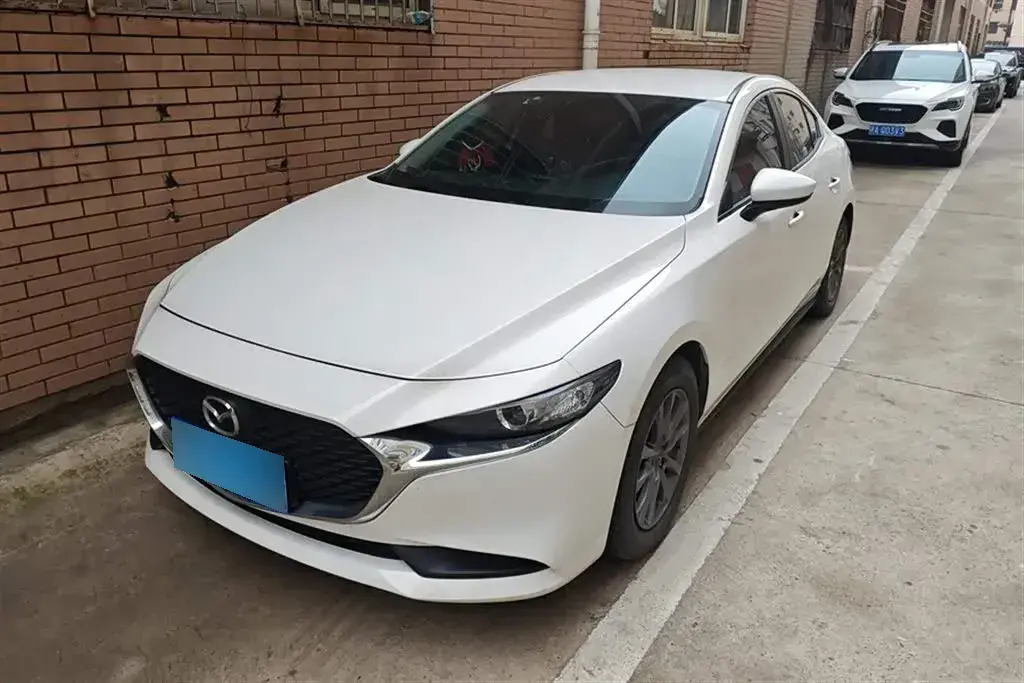 2022 Mazda 3 Axela 2.0L 158HP L4 6AT