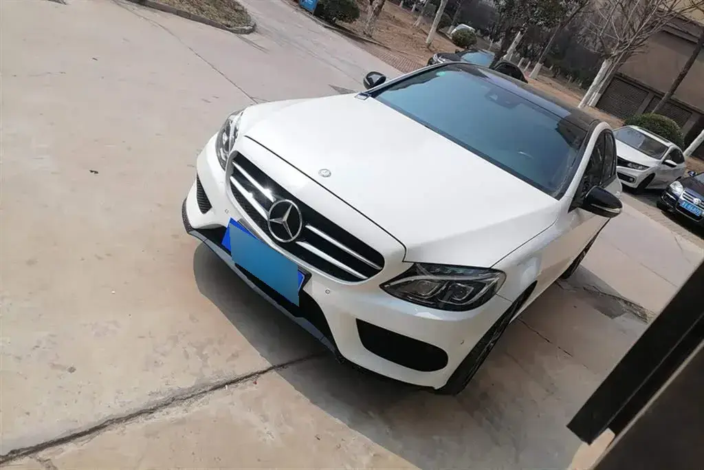 2015 Mercedes-Benz C Class 2.0T 184HP L4 7AT
