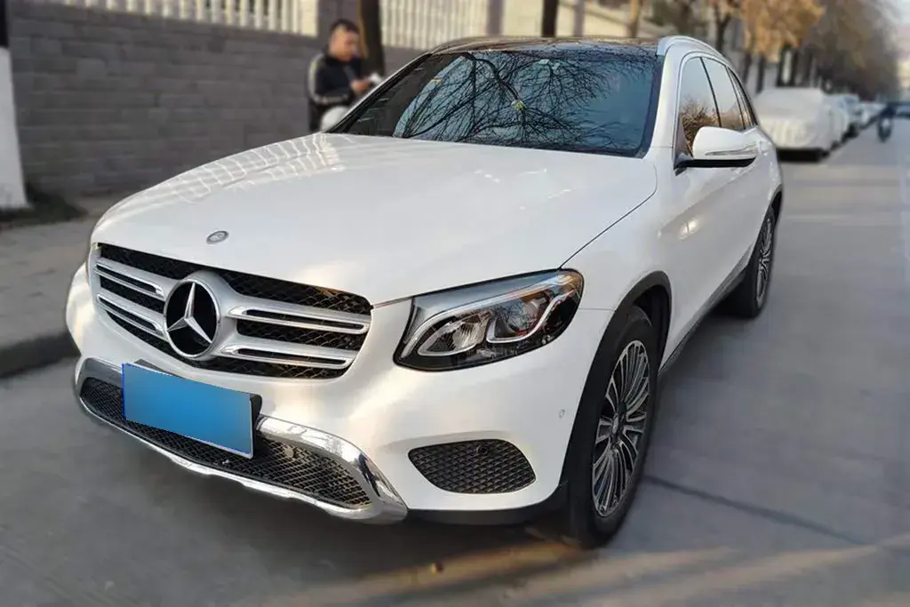 2016 Mercedes-Benz GLC Class 2.0T 211HP L4 9AT