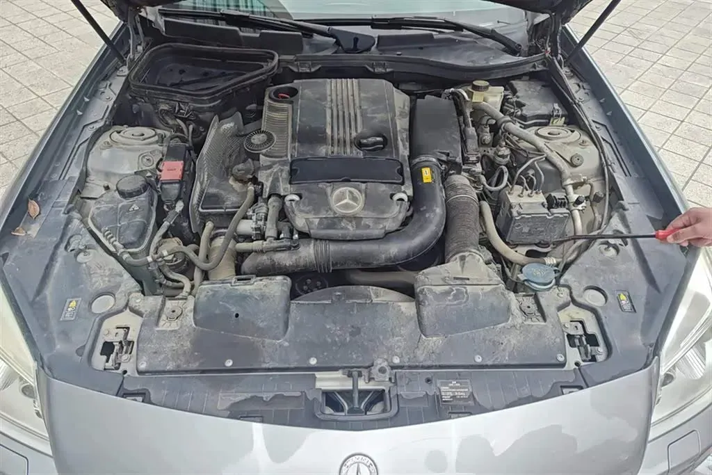 2011 Mercedes-Benz SLK Class 1.8T 184HP L4 7AT,autocango,china used car exporter,china ev exporter,chinese used car exporter,chinese used ev exporter