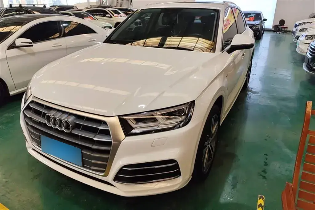 2018 Audi Q5L 2.0T 252HP L4 7DCT