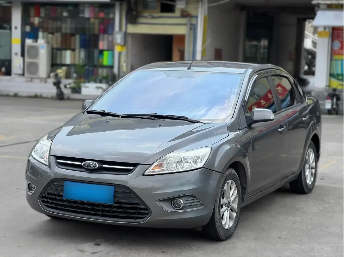 2013 Ford Focus 1.8L 124HP L4 4AT