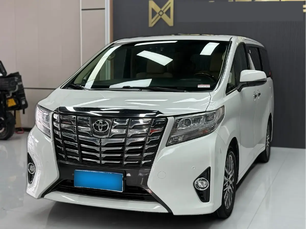 2015 Toyota Alphard 3.5L 275HP V6 6AT