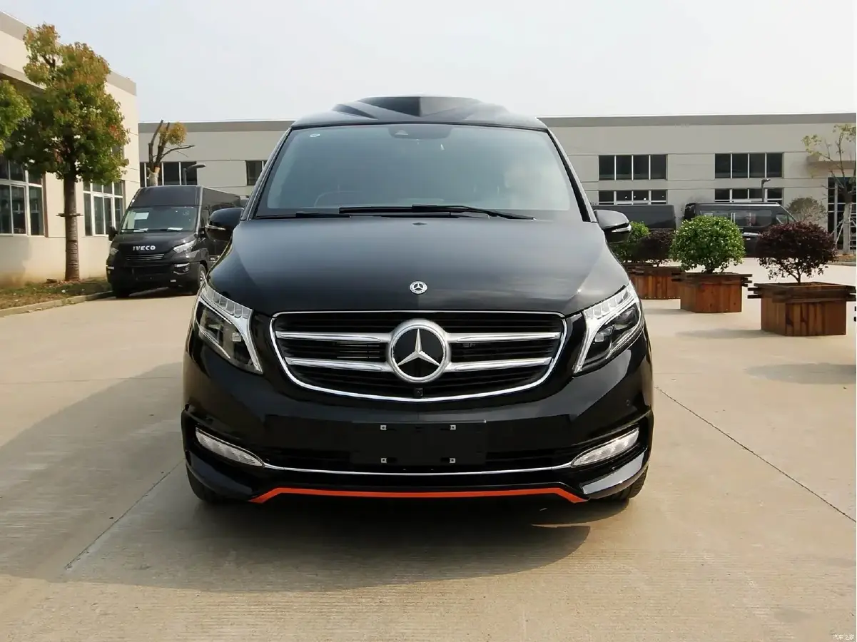 2022 Mercedes-Benz V Class 2.0T 211HP L4 9AT