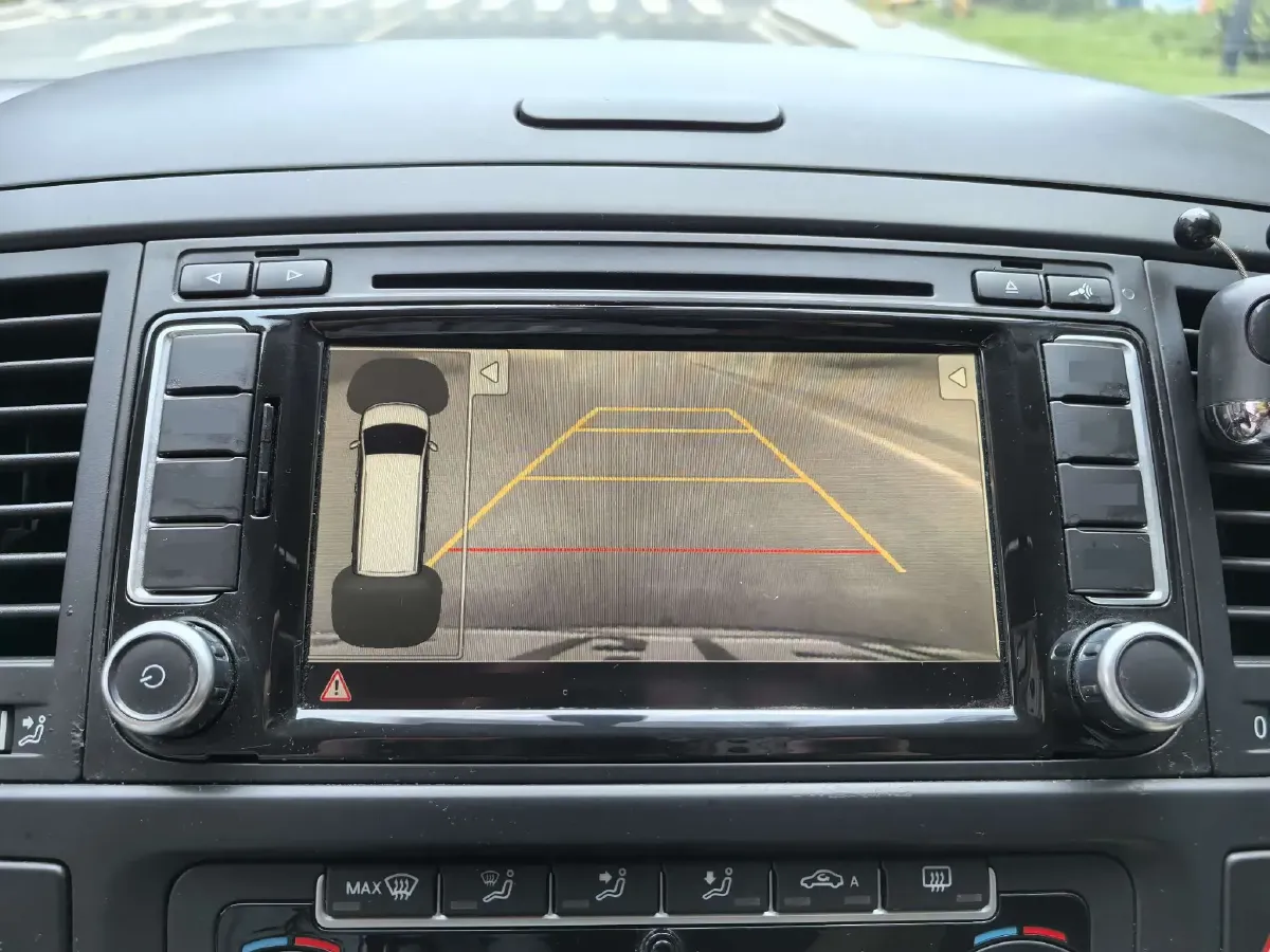 2012 Volkswagen Multivan 2.0T 204HP L4 7DCT,autocango,china used car exporter,china ev exporter,chinese used car exporter,chinese used ev exporter