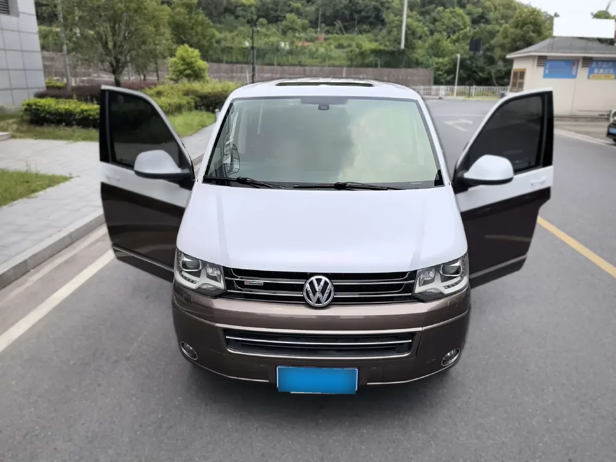 2012 Volkswagen Multivan 2.0T 204HP L4 7DCT,autocango,china used car exporter,china ev exporter,chinese used car exporter,chinese used ev exporter