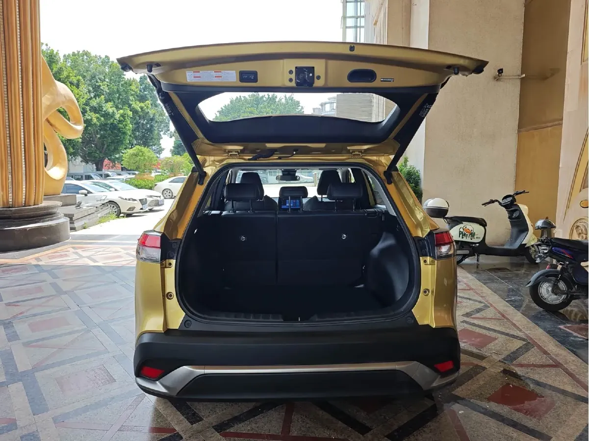 2022 Toyota Frontlander 2.0L 171HP L4 CVT,autocango,china used car exporter,china ev exporter,chinese used car exporter,chinese used ev exporter