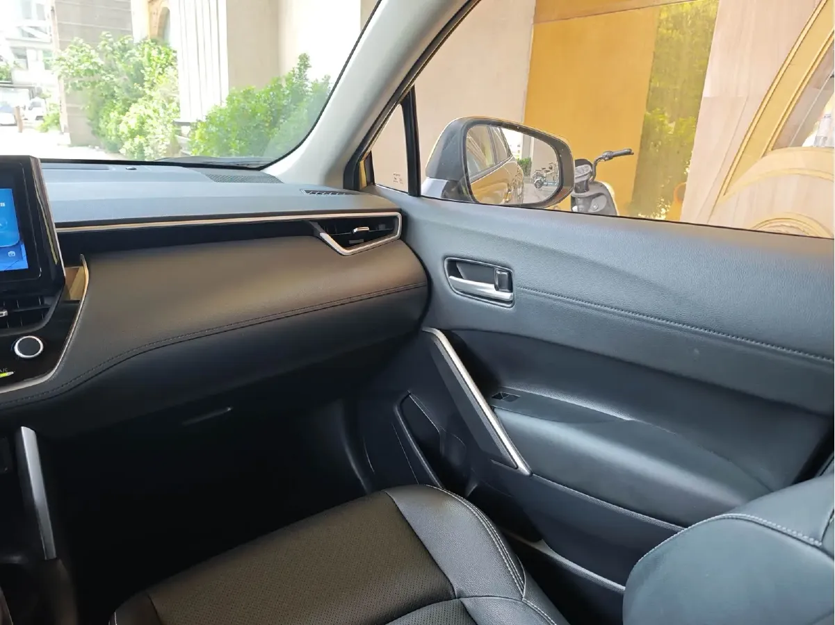 2022 Toyota Frontlander 2.0L 171HP L4 CVT,autocango,china used car exporter,china ev exporter,chinese used car exporter,chinese used ev exporter