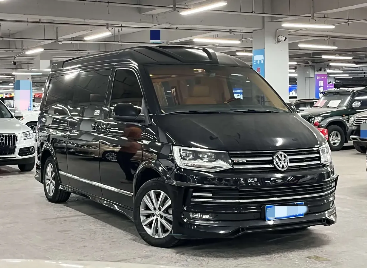2017 Volkswagen Caravelle 2.0T 204HP L4 7DCT,autocango,china used car exporter,china ev exporter,chinese used car exporter,chinese used ev exporter