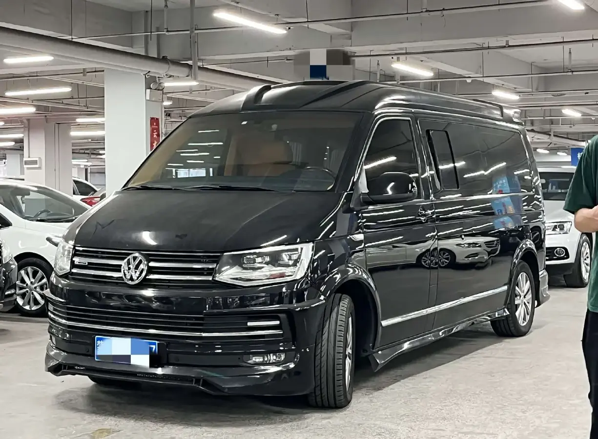 2017 Volkswagen Caravelle 2.0T 204HP L4 7DCT
