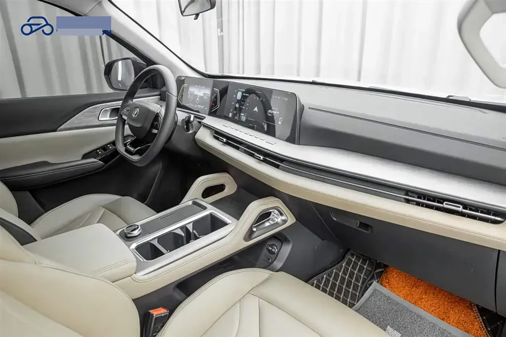 2024 ChangAn Hunter 2.0T 190HP L4 REEV 31.18KWH,autocango,china used car exporter,china ev exporter,chinese used car exporter,chinese used ev exporter