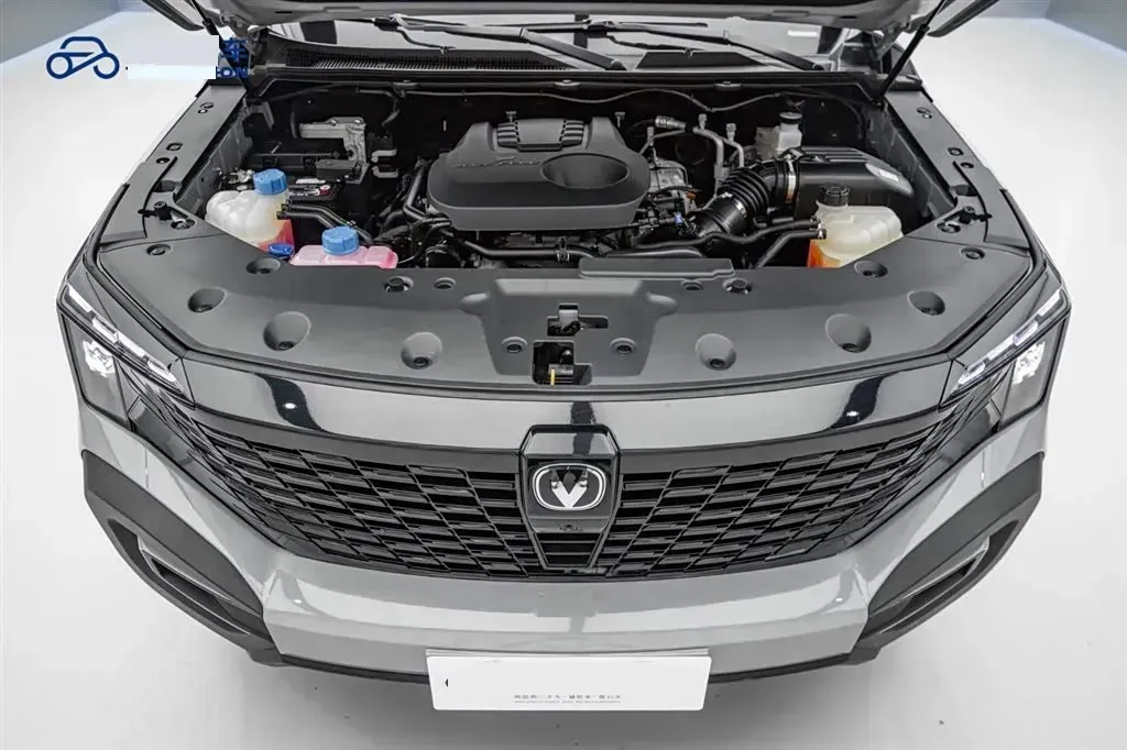 2024 ChangAn Hunter 2.0T 190HP L4 REEV 31.18KWH,autocango,china used car exporter,china ev exporter,chinese used car exporter,chinese used ev exporter