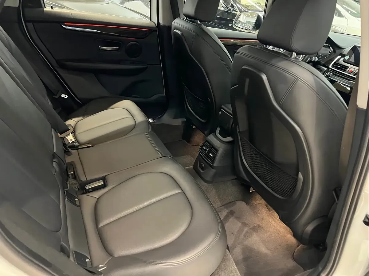 2018 BMW 2 Series Wagon 2.0T 192HP L4 8AT,autocango,china used car exporter,china ev exporter,chinese used car exporter,chinese used ev exporter