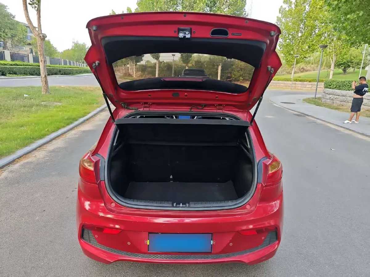 2017 Hyundai Verna RV 1.4L 100HP L4 6AT,autocango,china used car exporter,china ev exporter,chinese used car exporter,chinese used ev exporter