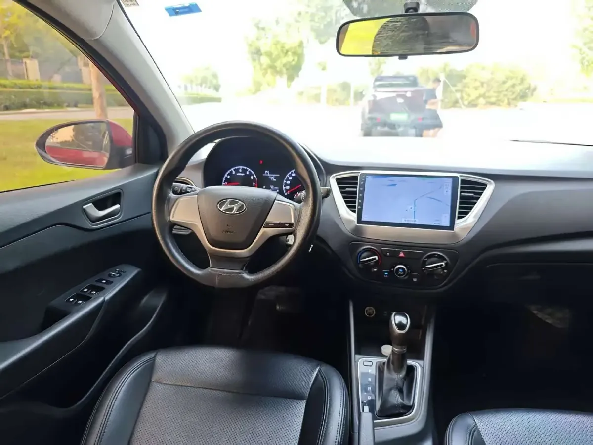 2017 Hyundai Verna RV 1.4L 100HP L4 6AT,autocango,china used car exporter,china ev exporter,chinese used car exporter,chinese used ev exporter