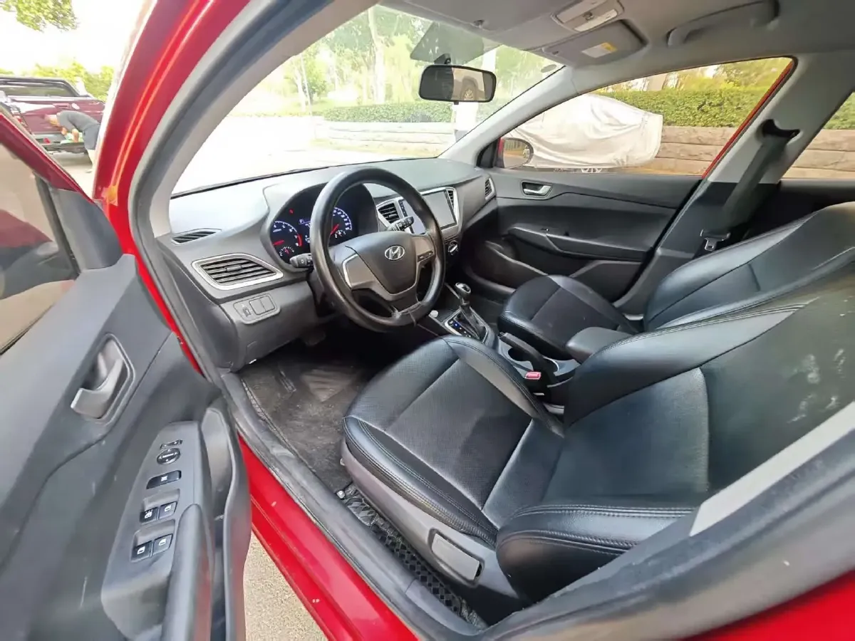 2017 Hyundai Verna RV 1.4L 100HP L4 6AT,autocango,china used car exporter,china ev exporter,chinese used car exporter,chinese used ev exporter