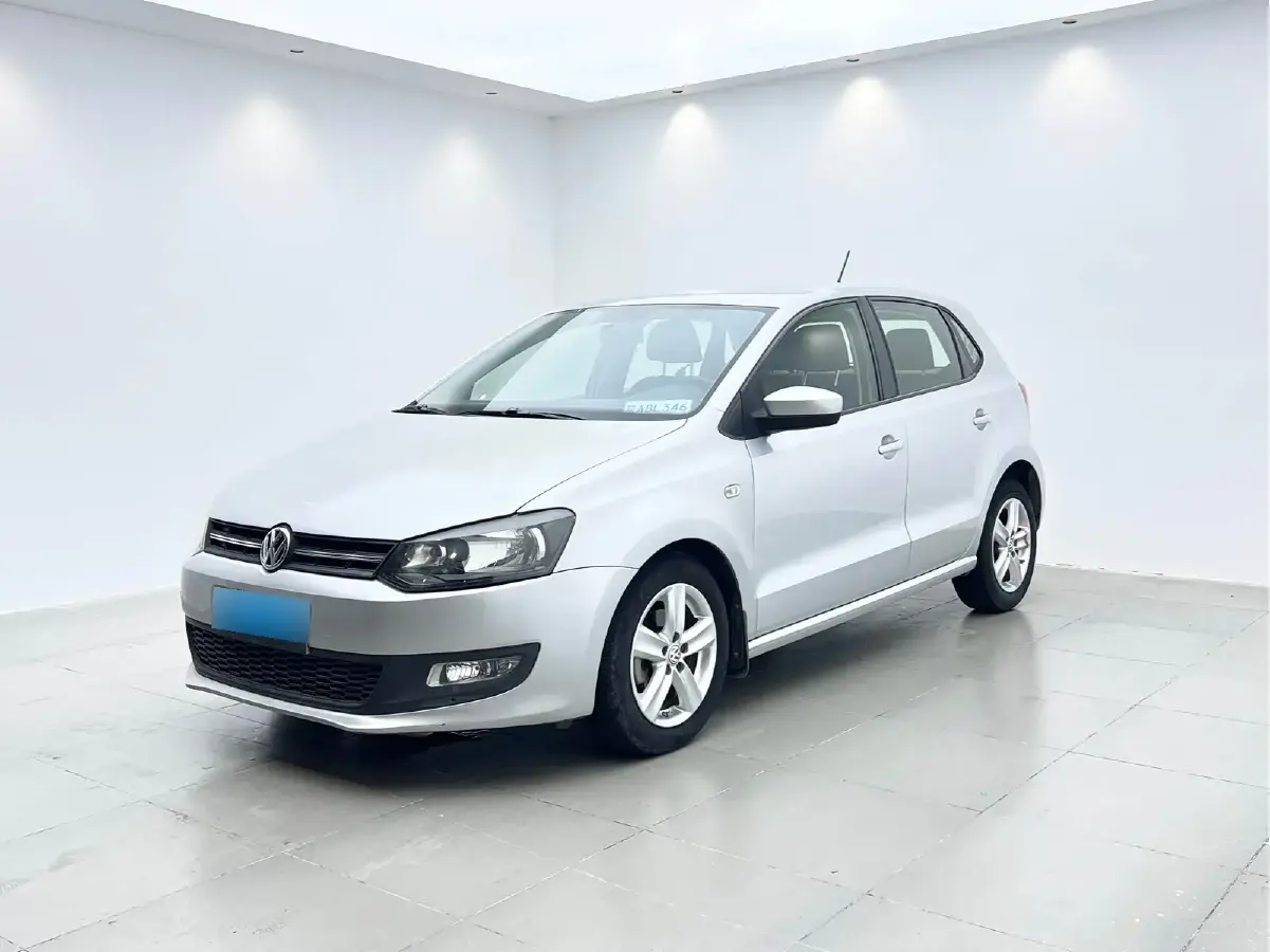 2011 Volkswagen Polo 1.4L 86HP L4 6AT