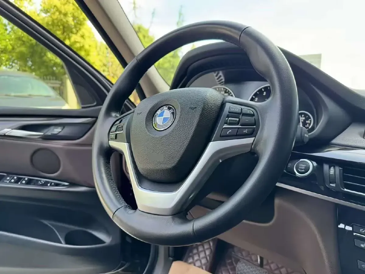 2014 BMW X5 3.0T 306HP L6 8AT,autocango,china used car exporter,china ev exporter,chinese used car exporter,chinese used ev exporter