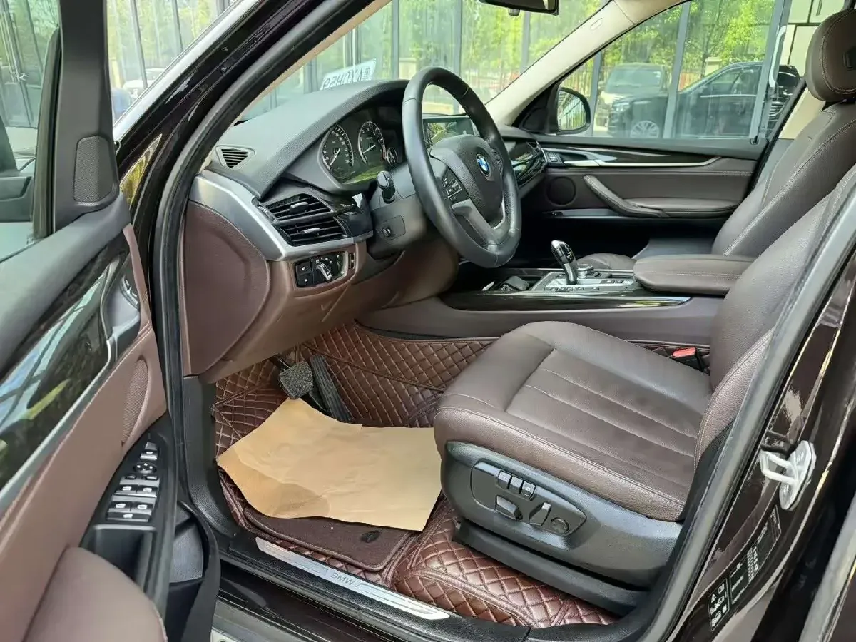 2014 BMW X5 3.0T 306HP L6 8AT,autocango,china used car exporter,china ev exporter,chinese used car exporter,chinese used ev exporter