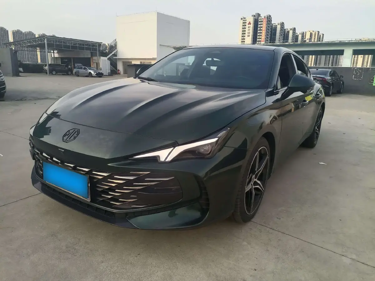 2023 MG 7 2.0T 261HP L4 9AT