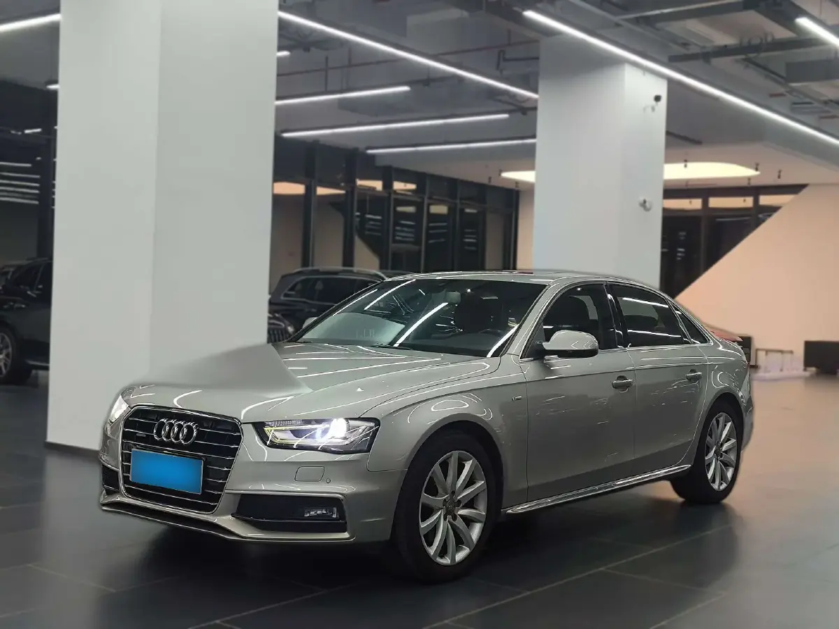 2016 Audi A4L 2.0T 224HP L4 7DCT
