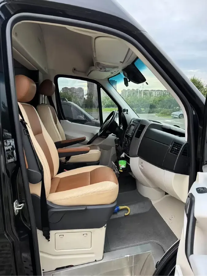 2009 Mercedes-Benz Sprinter 3.5L 258HP V6 5AT,autocango,china used car exporter,china ev exporter,chinese used car exporter,chinese used ev exporter