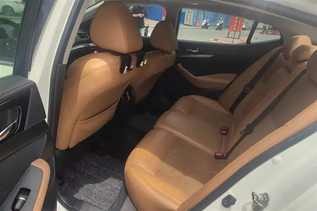 2016 Nissan Maxima 2.5L 186HP L4 CVT,autocango,china used car exporter,china ev exporter,chinese used car exporter,chinese used ev exporter