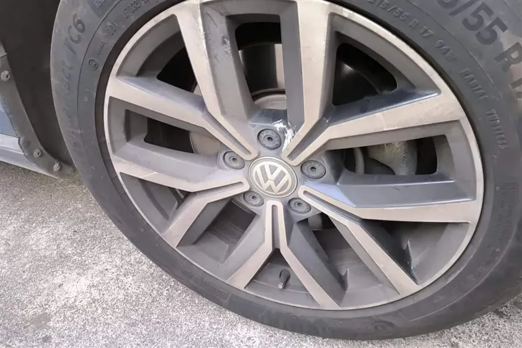 2018 Volkswagen Alltrack 2.0T 220HP L4 6DCT,autocango,china used car exporter,china ev exporter,chinese used car exporter,chinese used ev exporter