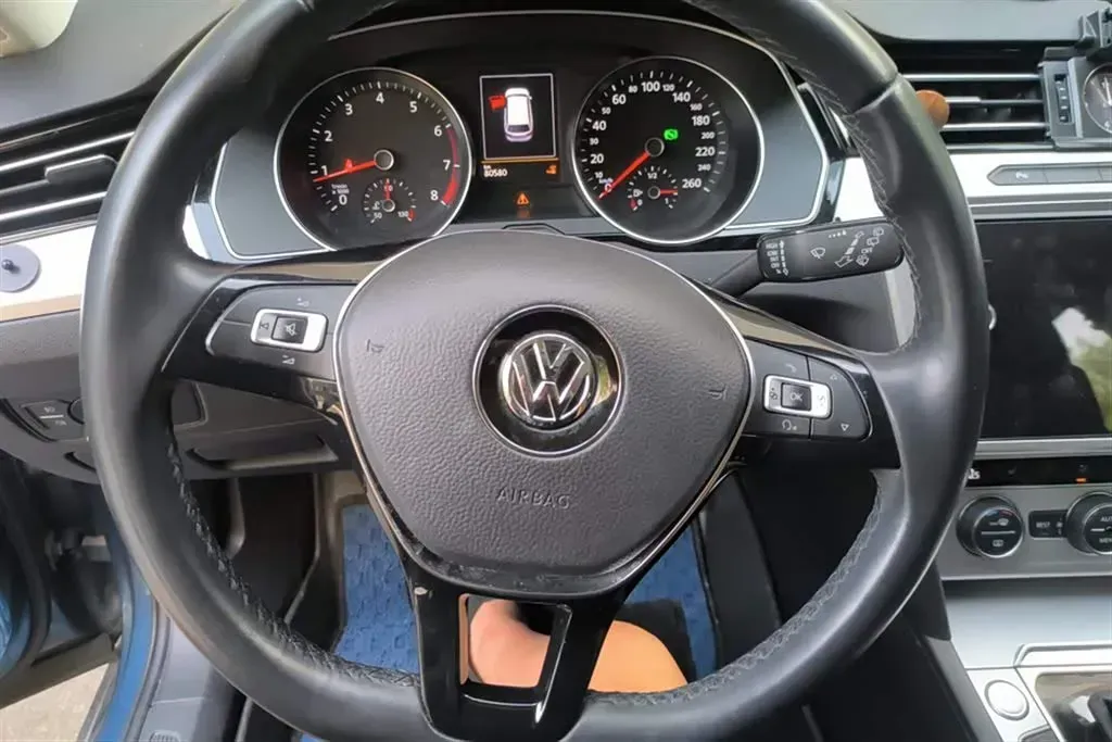 2018 Volkswagen Alltrack 2.0T 220HP L4 6DCT,autocango,china used car exporter,china ev exporter,chinese used car exporter,chinese used ev exporter
