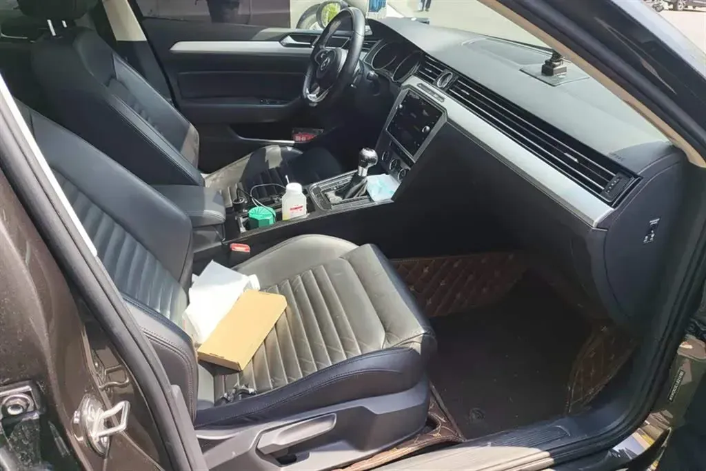 2018 Volkswagen Alltrack 2.0T 220HP L4 6DCT,autocango,china used car exporter,china ev exporter,chinese used car exporter,chinese used ev exporter