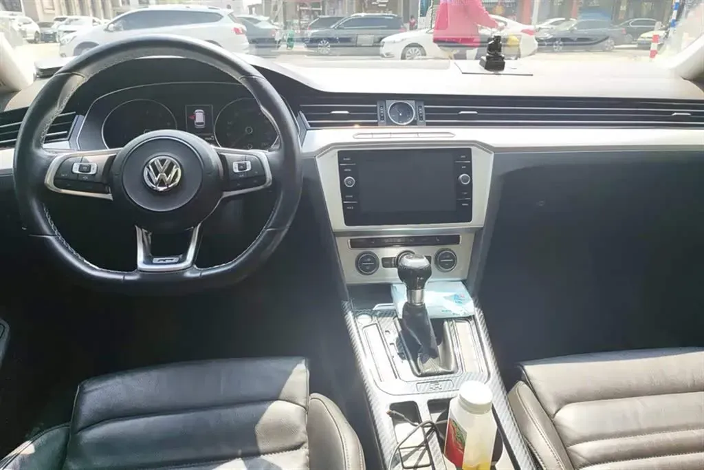2018 Volkswagen Alltrack 2.0T 220HP L4 6DCT,autocango,china used car exporter,china ev exporter,chinese used car exporter,chinese used ev exporter