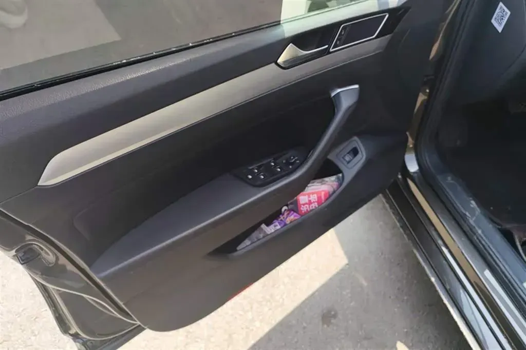 2018 Volkswagen Alltrack 2.0T 220HP L4 6DCT,autocango,china used car exporter,china ev exporter,chinese used car exporter,chinese used ev exporter