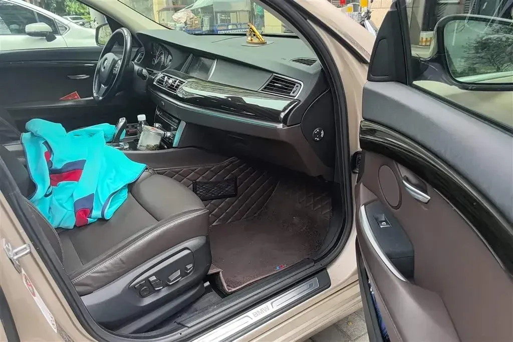 2014 BMW 5 Series GT 2.0T 245HP L4 8AT,autocango,china used car exporter,china ev exporter,chinese used car exporter,chinese used ev exporter