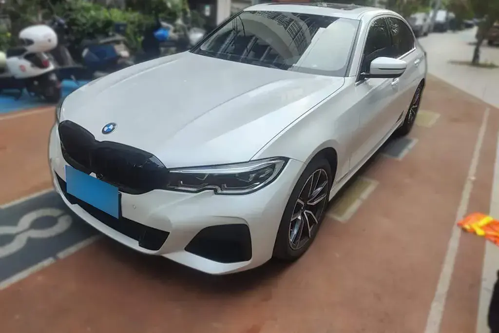 2022 BMW 3 Series 2.0T 184HP L4 8AT