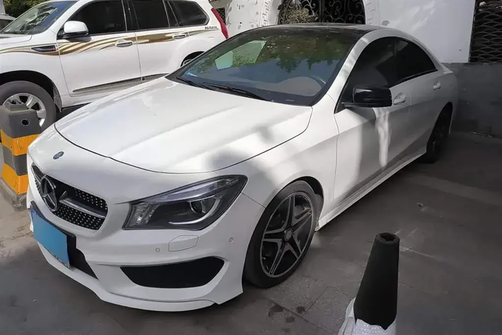 2016 Mercedes-Benz CLA Class 2.0T 211HP L4 7DCT