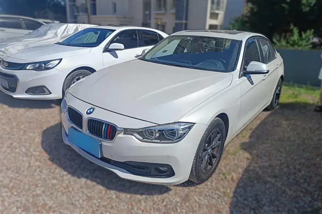 2016 BMW 3 Series 1.6T 136HP L4 8AT