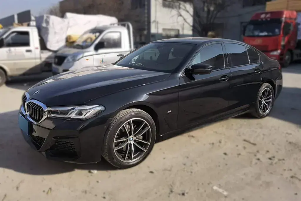 2021 BMW 5 Series 2.0T 184HP L4 8AT