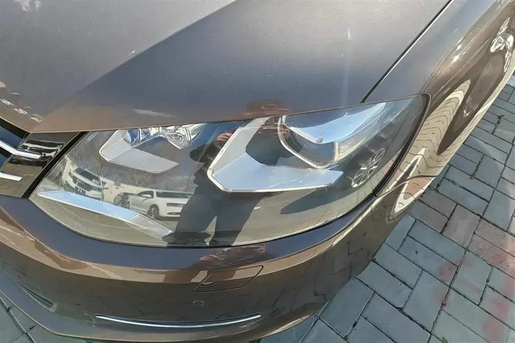 2013 Volkswagen Sharan 2.0T 200HP L4 6DCT,autocango,china used car exporter,china ev exporter,chinese used car exporter,chinese used ev exporter