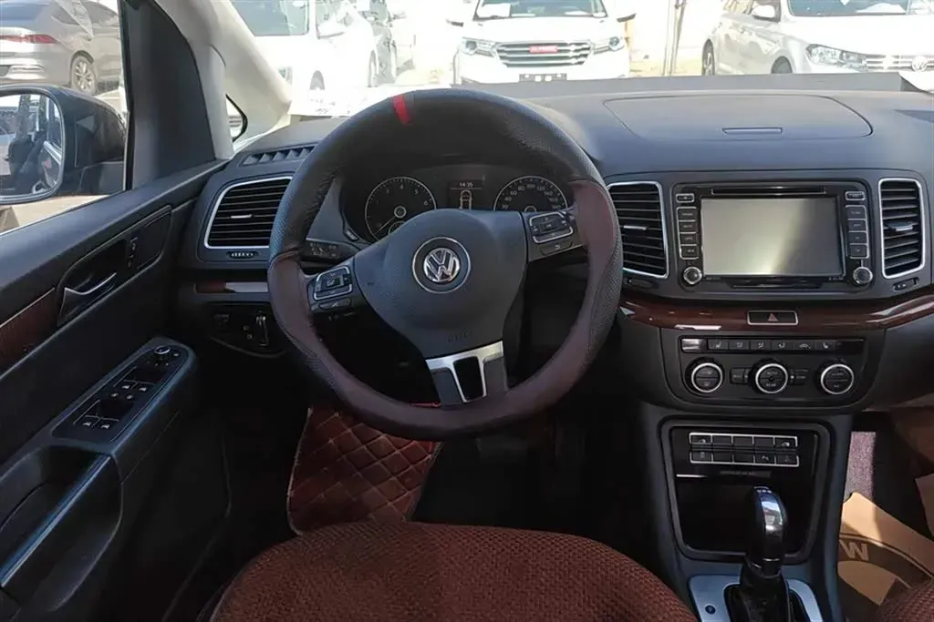 2013 Volkswagen Sharan 2.0T 200HP L4 6DCT,autocango,china used car exporter,china ev exporter,chinese used car exporter,chinese used ev exporter