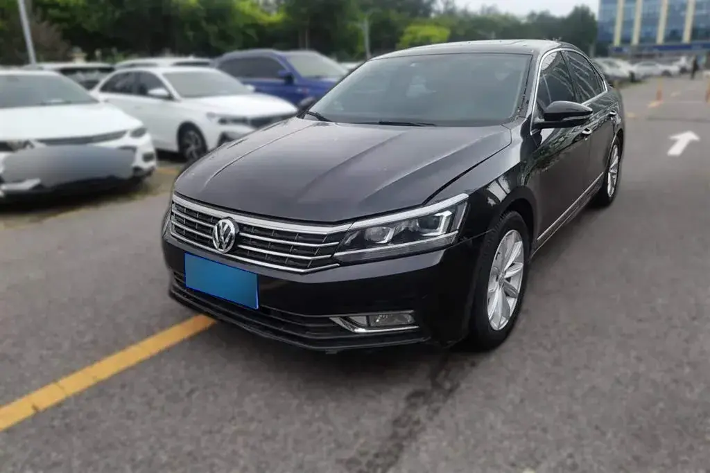 2017 Volkswagen Passat 1.8T 180HP L4 7DCT