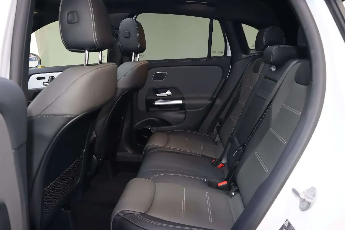 2021 Mercedes-Benz GLA AMG 2.0T 306HP L4 8DCT,autocango,china used car exporter,china ev exporter,chinese used car exporter,chinese used ev exporter