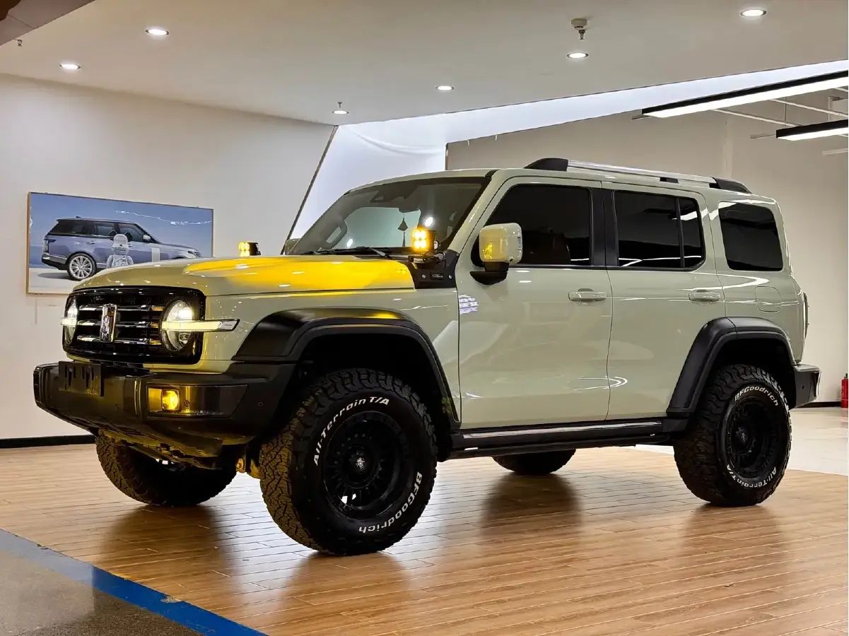 2021 Tank 300 2.0T 227HP L4 8AT