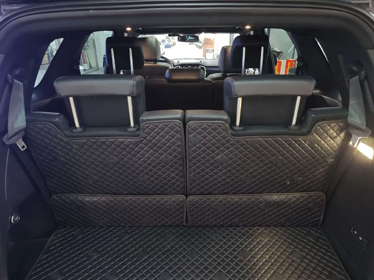 2020 Ford Everest 2.3T 275HP L4 10AT,autocango,china used car exporter,china ev exporter,chinese used car exporter,chinese used ev exporter