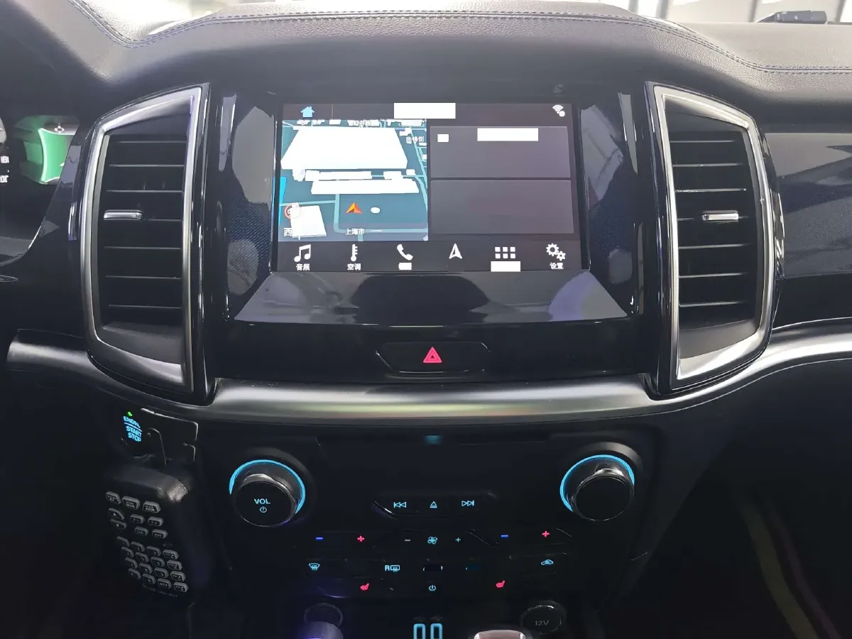 2020 Ford Everest 2.3T 275HP L4 10AT,autocango,china used car exporter,china ev exporter,chinese used car exporter,chinese used ev exporter