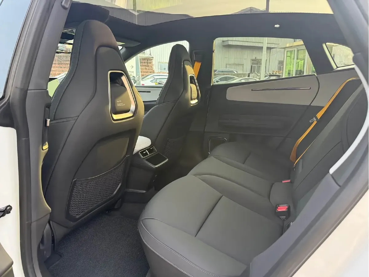 2024 Polestar 4 BEV 100KWH,autocango,china used car exporter,china ev exporter,chinese used car exporter,chinese used ev exporter