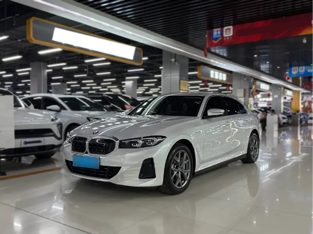 2024 BMW i3 BEV 70KWH