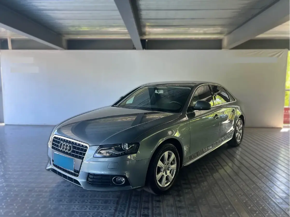 2011 Audi A4L 2.0T 180HP L4 CVT