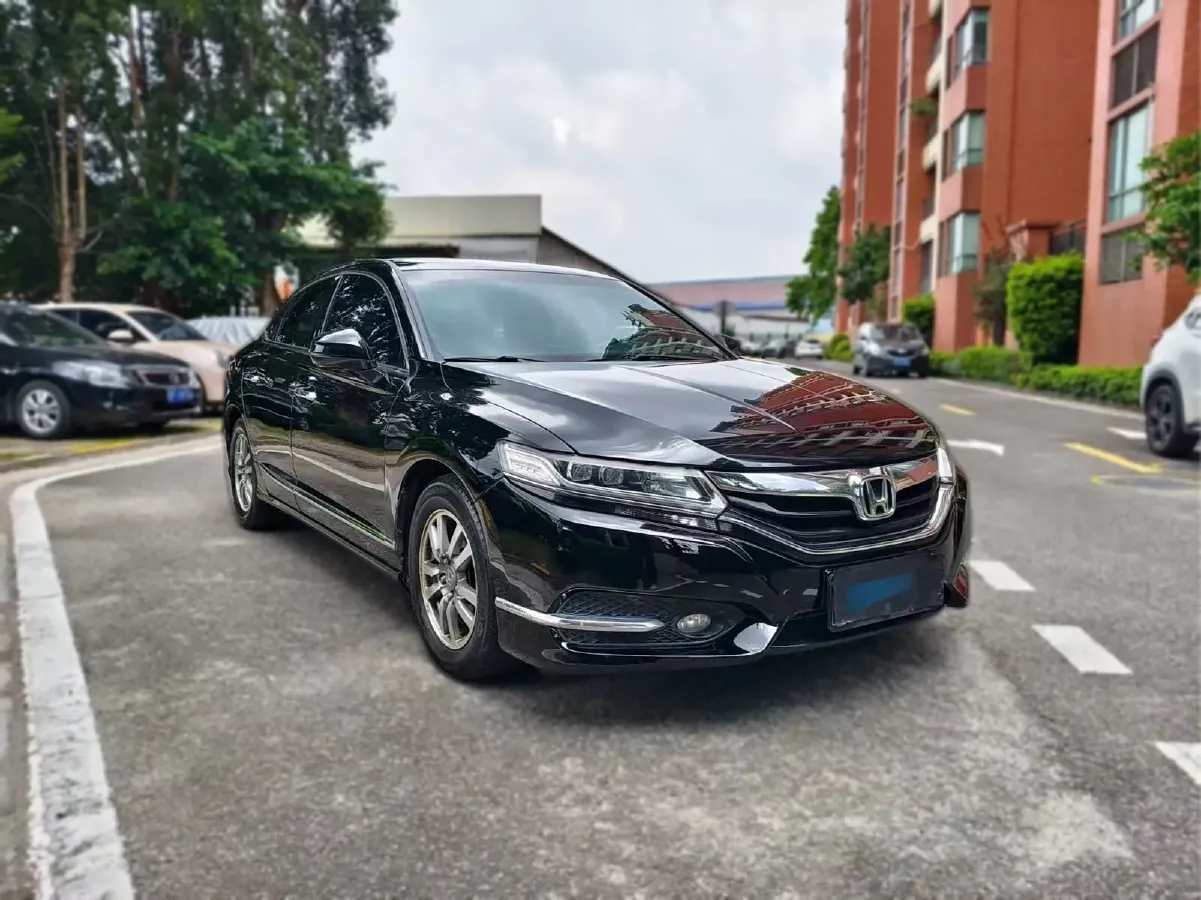 2015 Honda Spirior 2.0L 155HP L4 CVT,autocango,china used car exporter,china ev exporter,chinese used car exporter,chinese used ev exporter