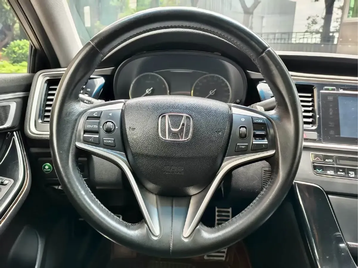 2015 Honda Spirior 2.0L 155HP L4 CVT,autocango,china used car exporter,china ev exporter,chinese used car exporter,chinese used ev exporter