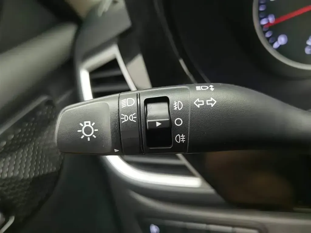 2020 Kia KX3 1.5L 115HP L4 CVT,autocango,china used car exporter,china ev exporter,chinese used car exporter,chinese used ev exporter